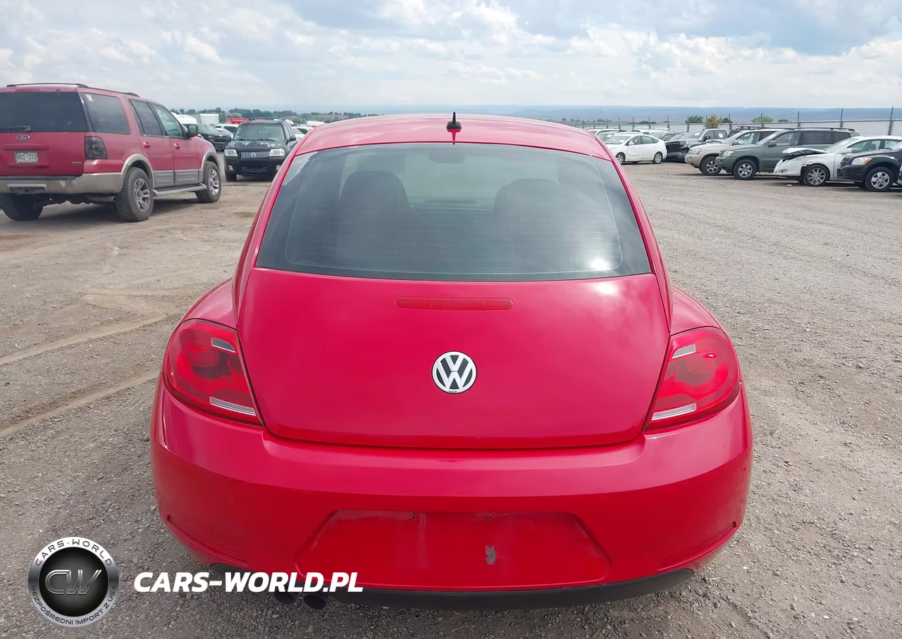 2014 Volkswagen Beetle 2.5L Entry VIN:3VWFP7AT9EM629457 - 16