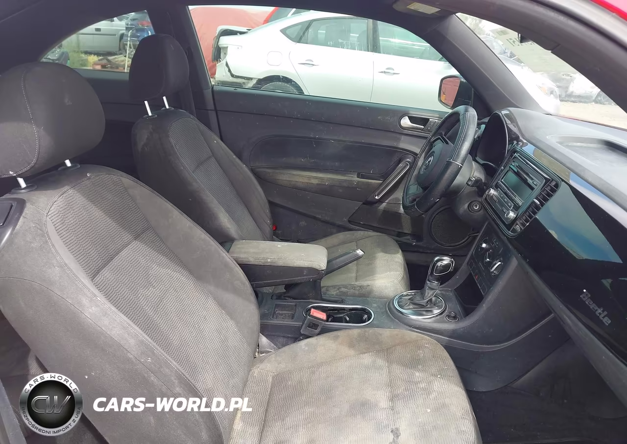2014 Volkswagen Beetle 2.5L Entry VIN:3VWFP7AT9EM629457 - 5
