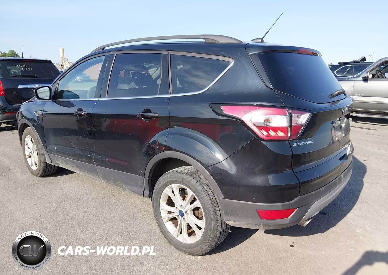 2018 Ford Escape Se VIN:1FMCU0GDXJUC49910 - 3