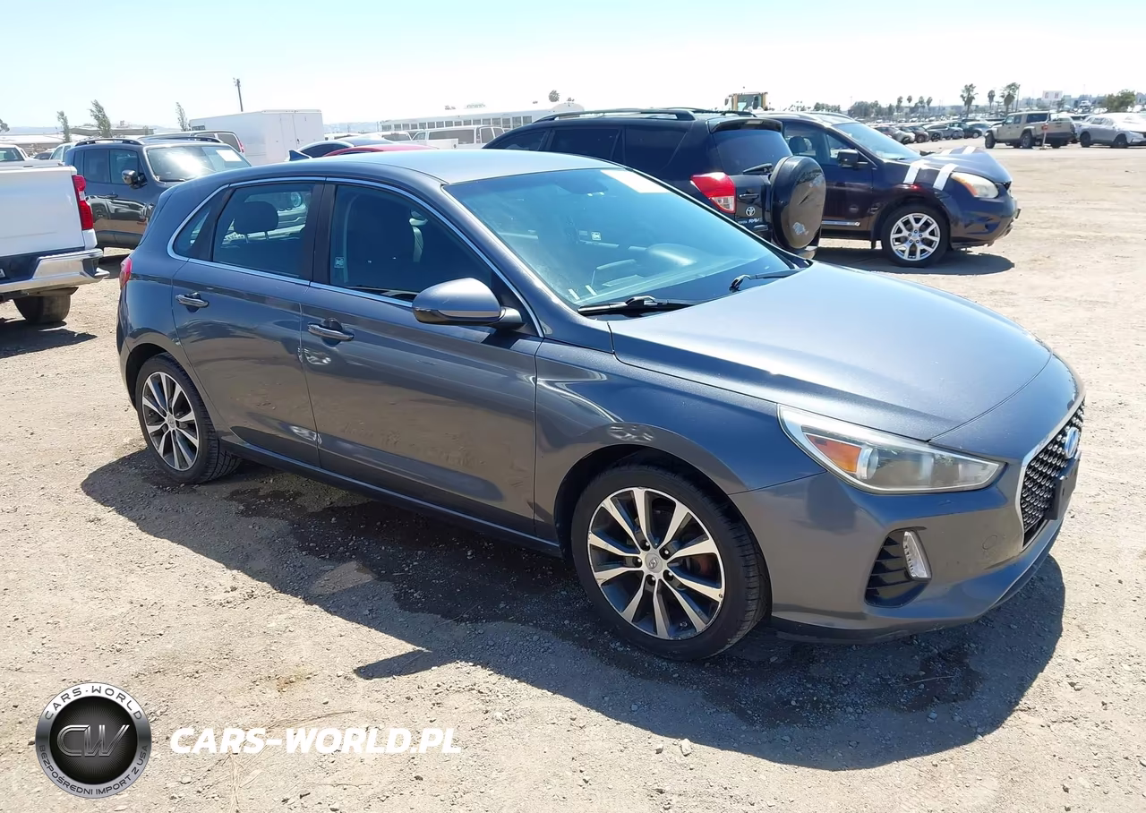 2018 Hyundai Elantra Gt – zdjęcie 1 z 16