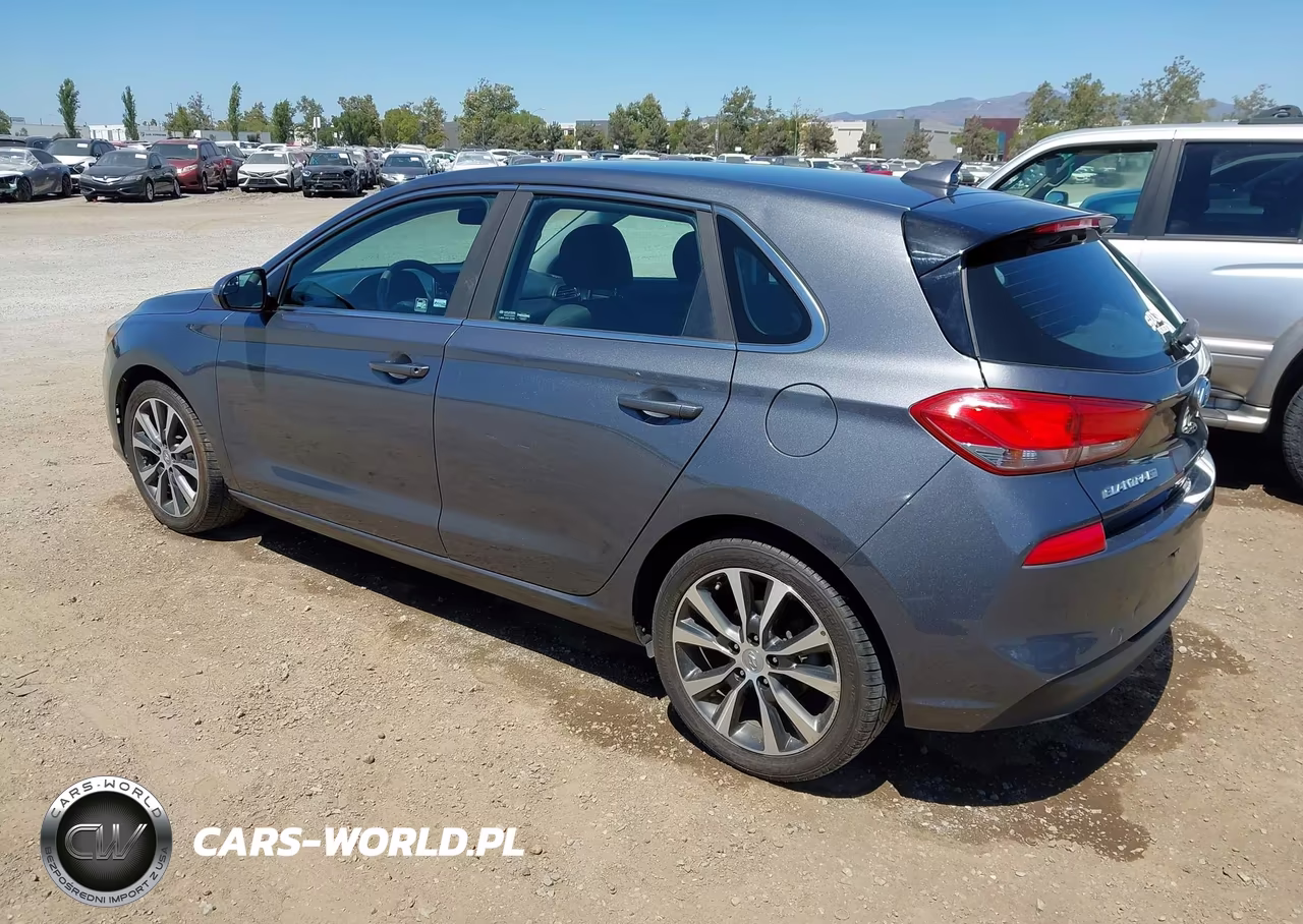 2018 Hyundai Elantra Gt VIN:KMHH35LE2JU013448 - 3