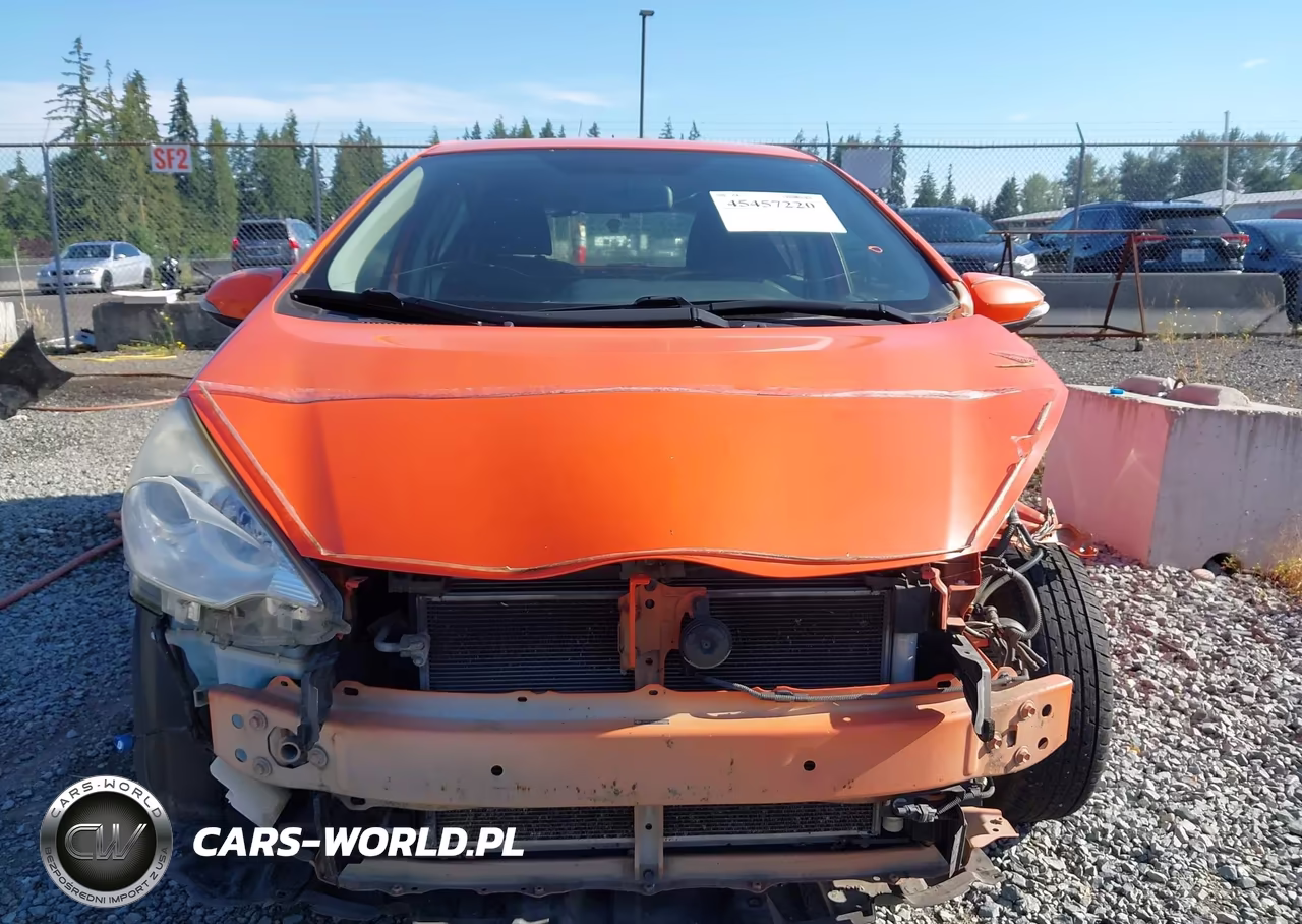2012 Toyota Prius C Two VIN:JTDKDTB33C1030369 - 13