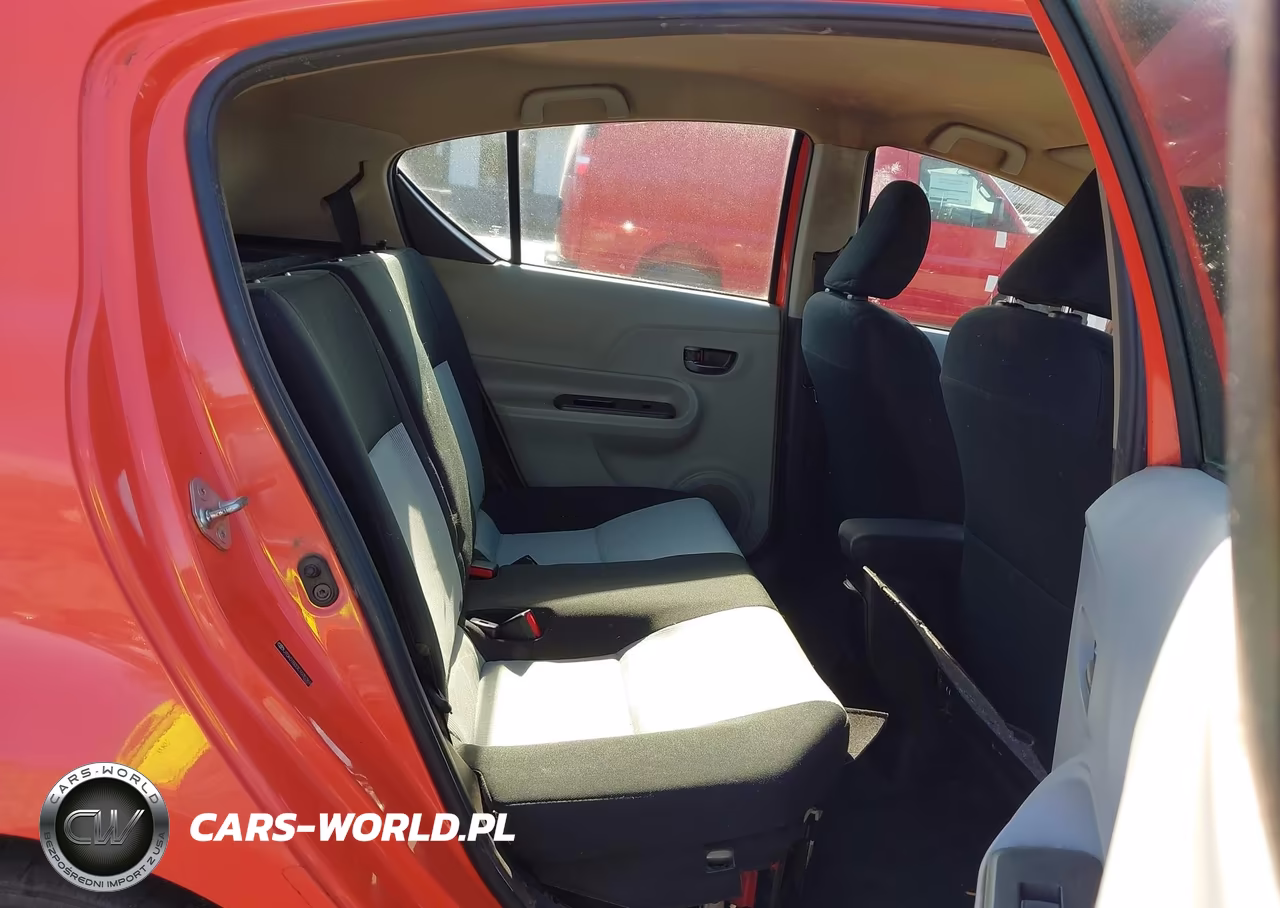 2012 Toyota Prius C Two VIN:JTDKDTB33C1030369 - 19