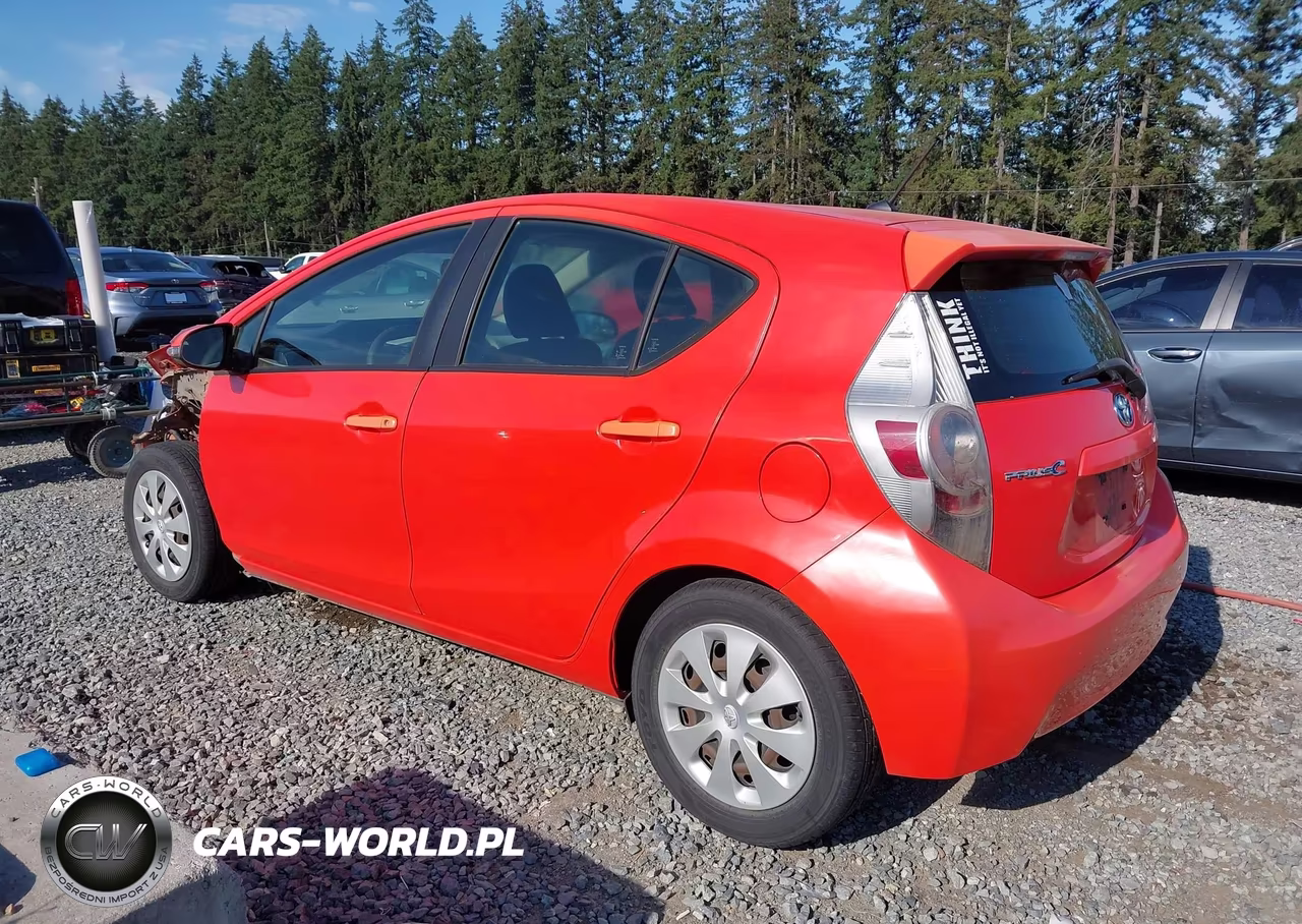 2012 Toyota Prius C Two VIN:JTDKDTB33C1030369 - 3