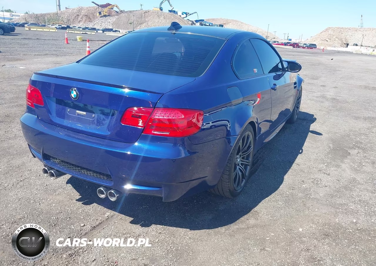 2011 BMW M3 VIN:WBSKG9C55BE368589 - 4