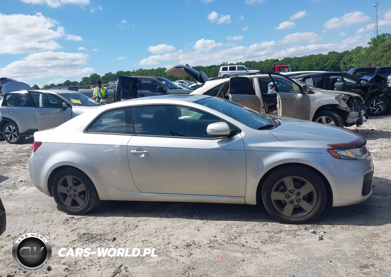 2010 Kia Forte Koup Ex VIN:KNAFU6A27A5276467 - 13