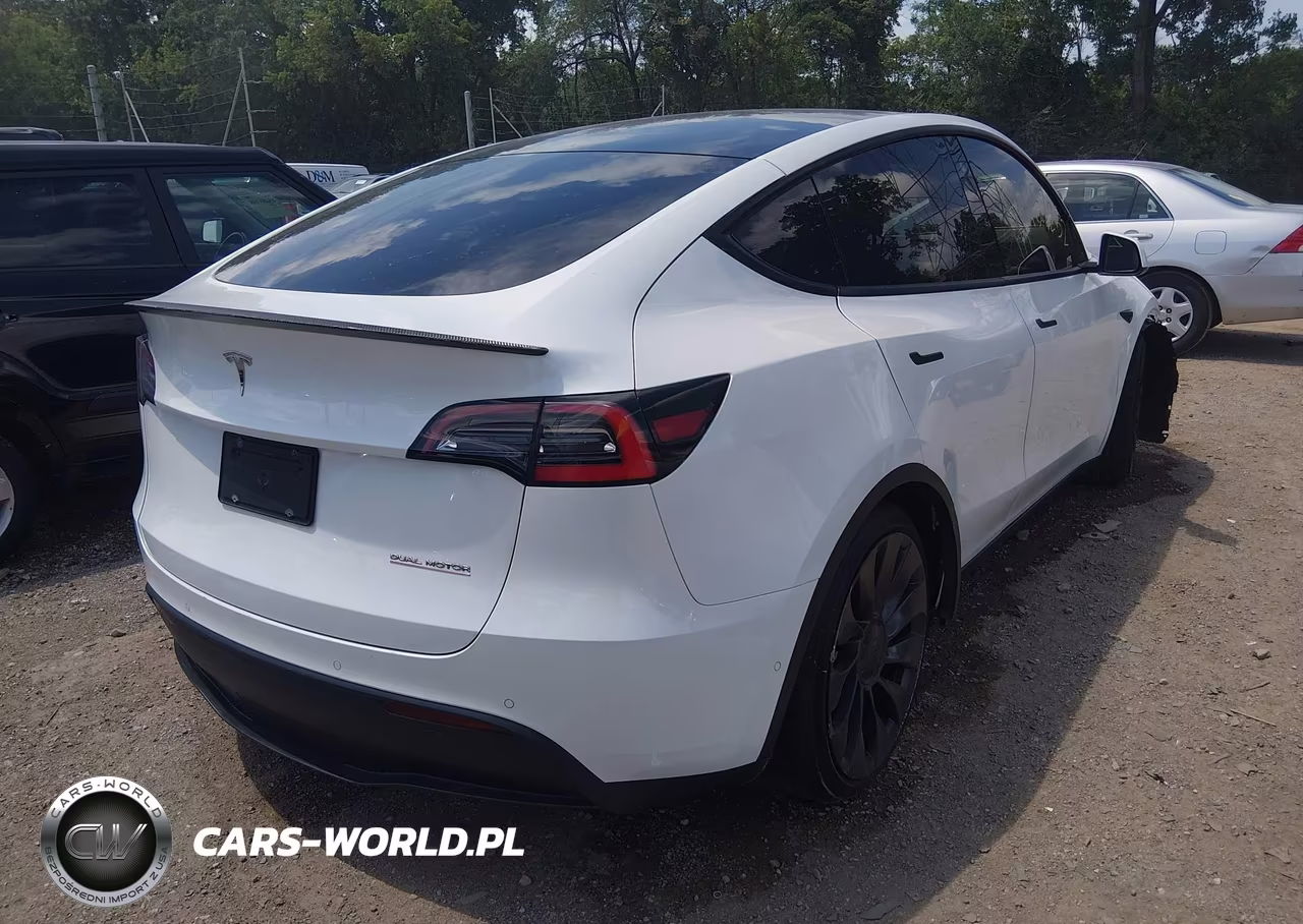2020 Tesla Model Y Long Range Dual Motor All-Wheel Drive-Performance Dual Motor All-Wheel Drive VIN:5YJYGDEF8LF037516 - 4