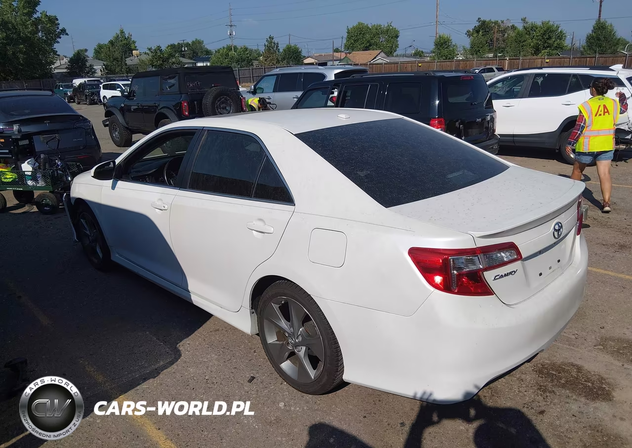 2012 Toyota Camry Se Limited Edition VIN:4T1BF1FK7CU625381 - 3