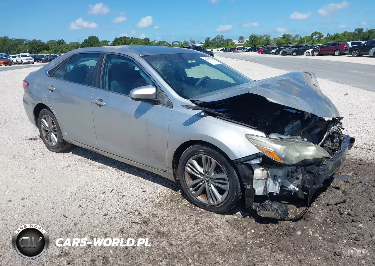 2015 Toyota Camry Se – zdjęcie 1 z 16