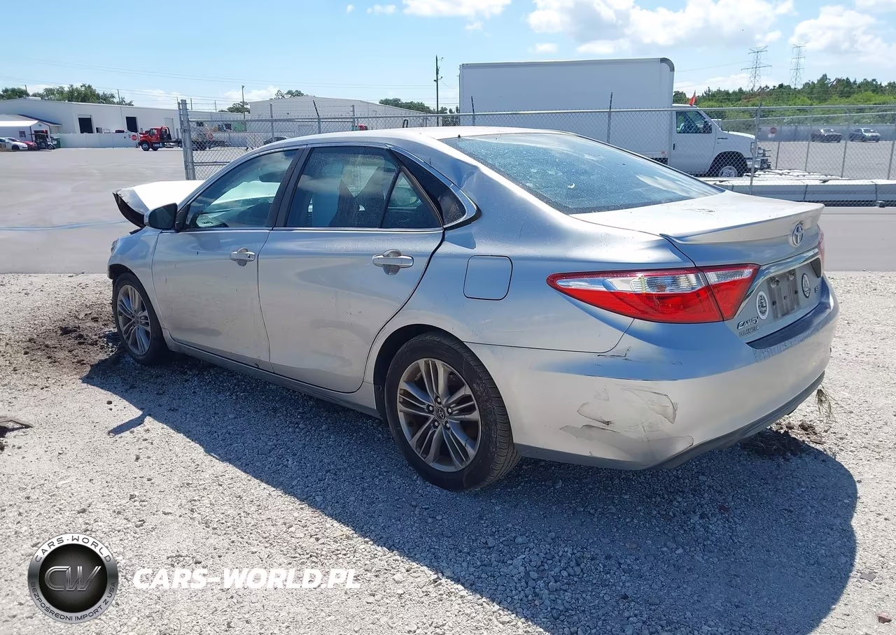 2015 Toyota Camry Se VIN:4T1BF1FK4FU092216 - 3