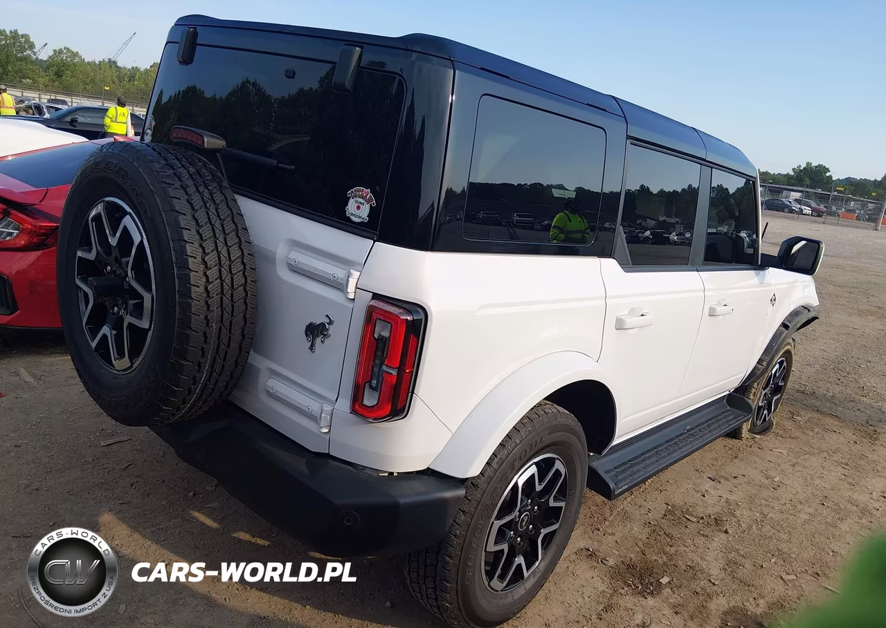 2025 Ford Bronco Outer Banks VIN:1FMDE8BH1SLA64520 - 4