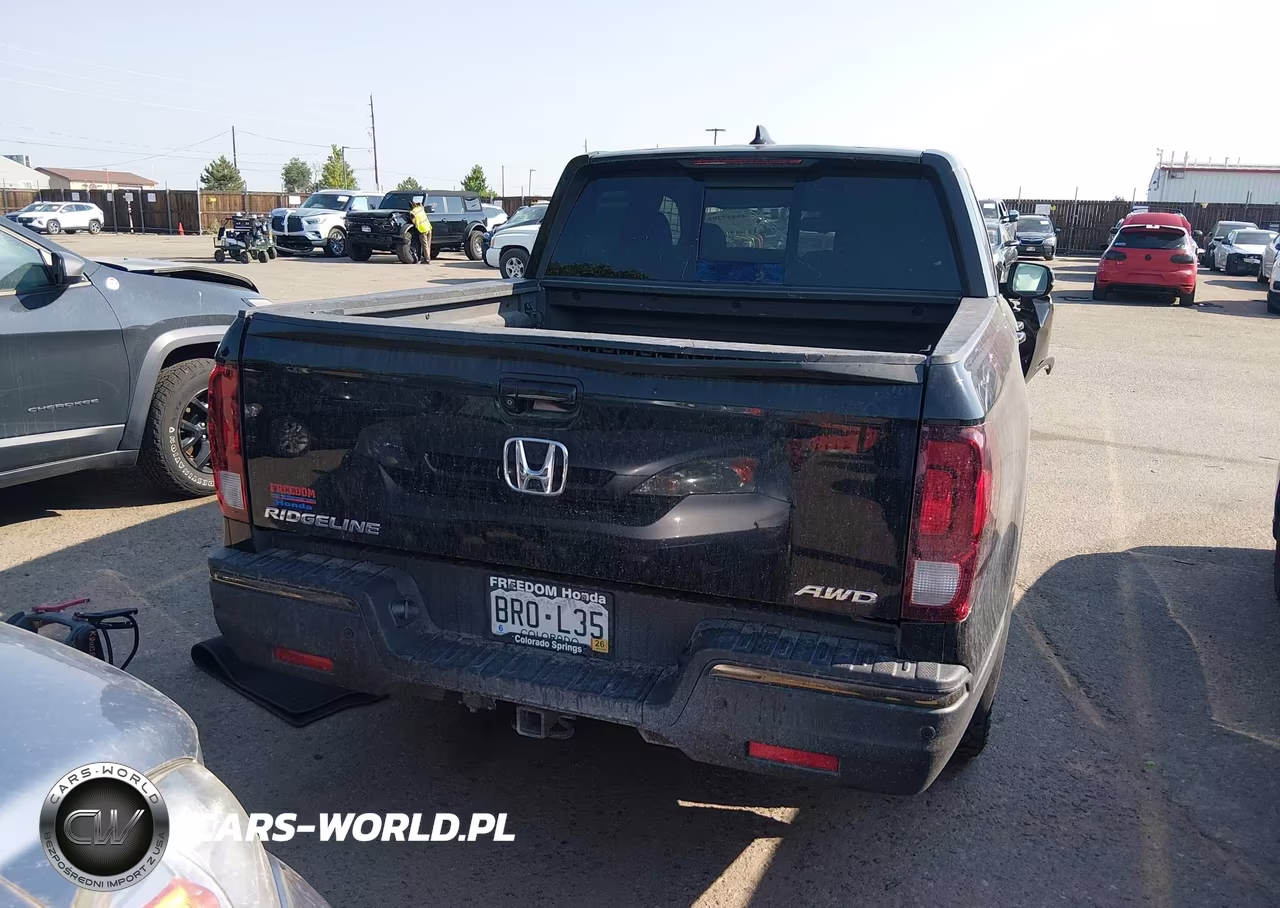 2017 Honda Ridgeline Black Edition VIN:5FPYK3F86HB037716 - 16