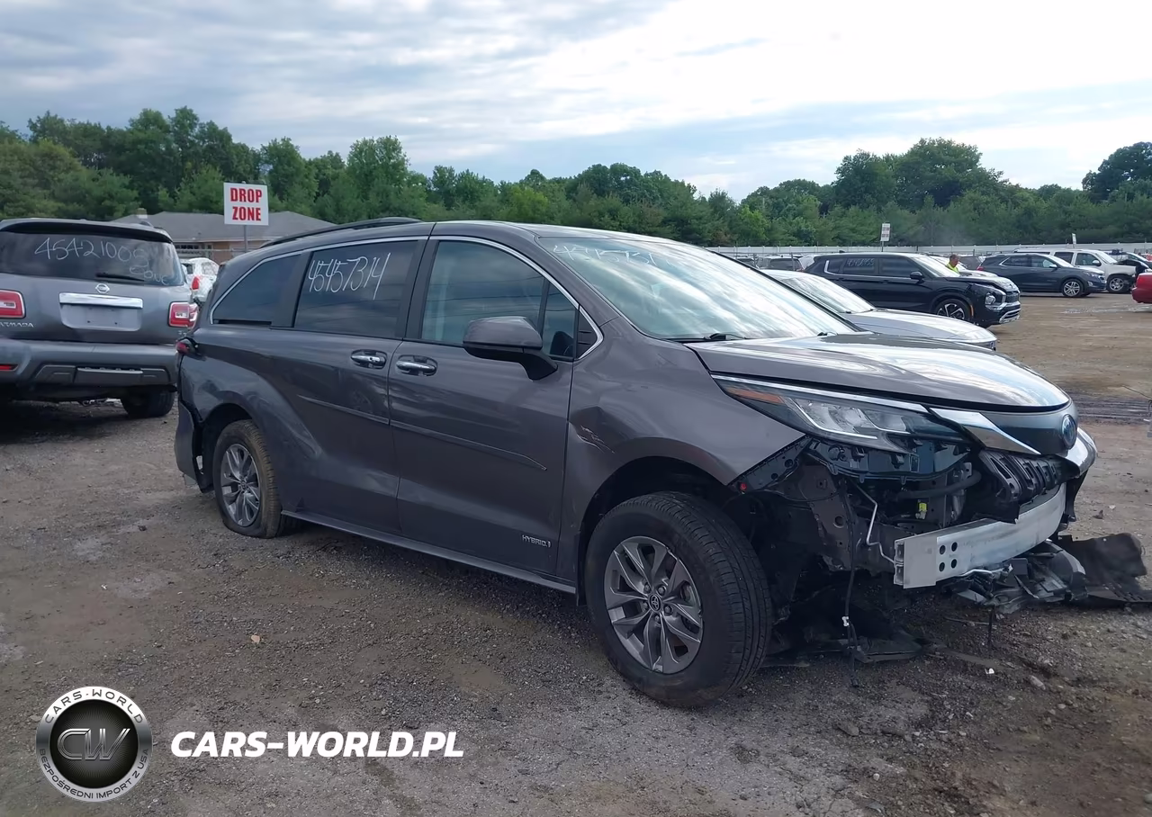 2021 Toyota Sienna Xle