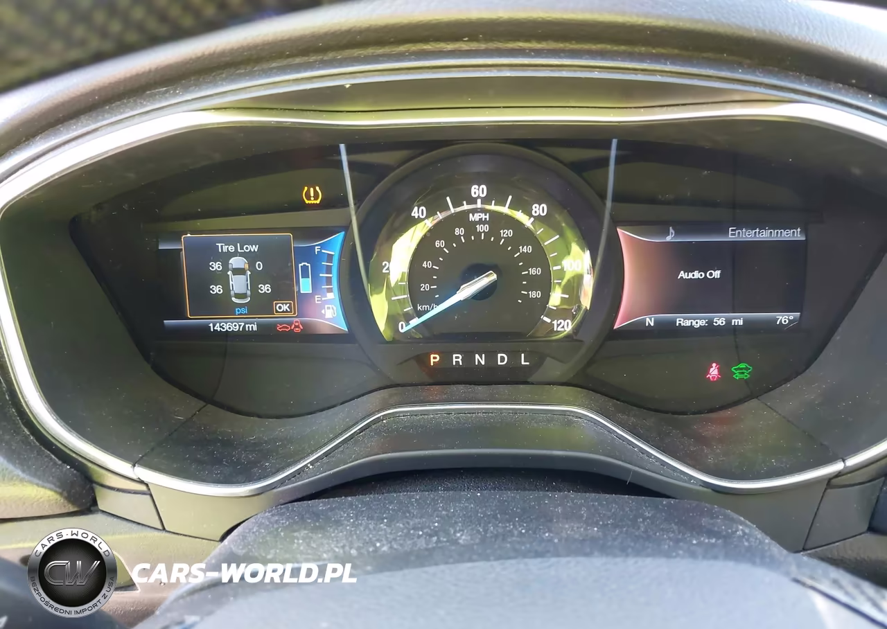 2017 Ford Fusion Energi Platinum-Titanium VIN:3FA6P0SU2HR137190 - 7