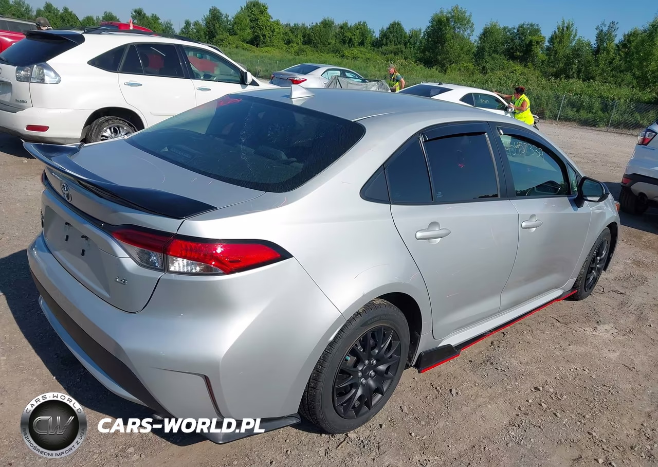 2020 Toyota Corolla Le VIN:5YFEPRAE3LP063572 - 4