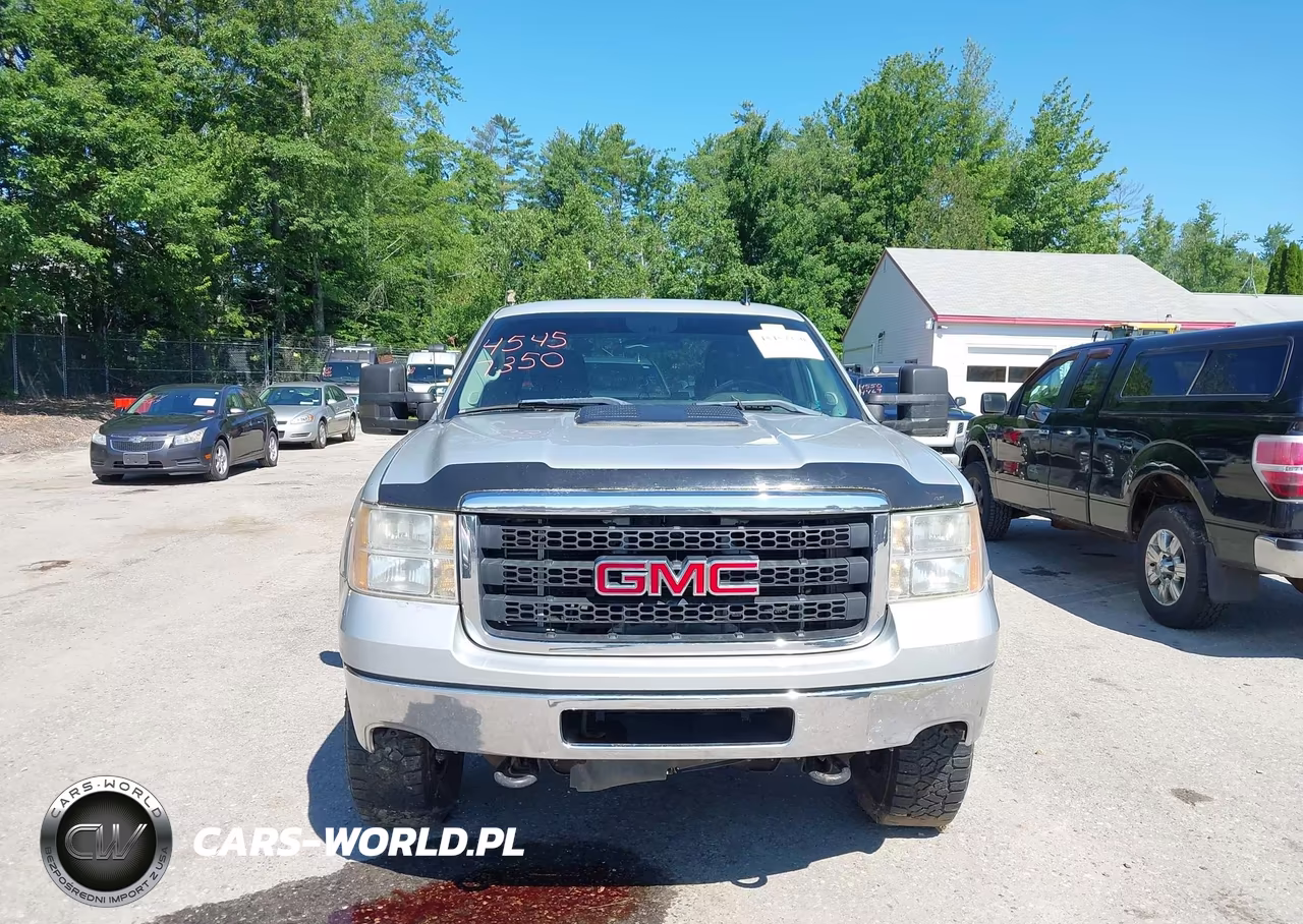 2011 GMC Sierra 2500Hd VIN:1GT220C82BZ159735 - 12