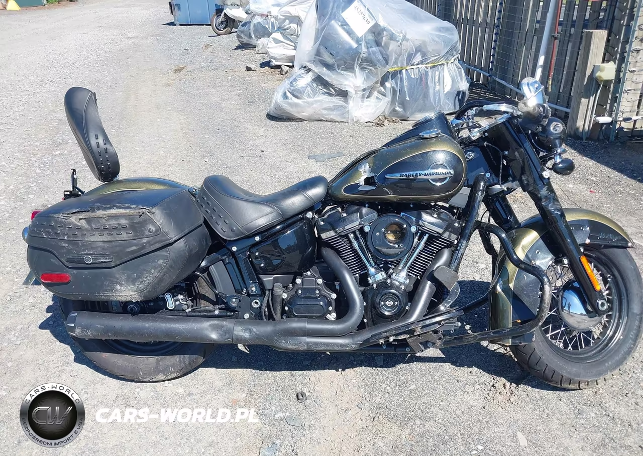 2018 Harley-Davidson Flhc Heritage Classic VIN:1HD1YAJ17JC014261 - 11