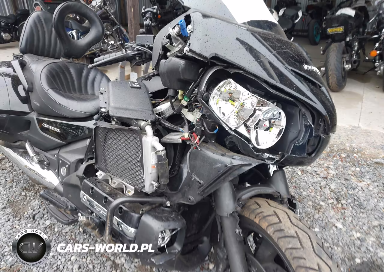 2013 Honda Gl1800 B VIN:JH2SC684XDK001703 - 14