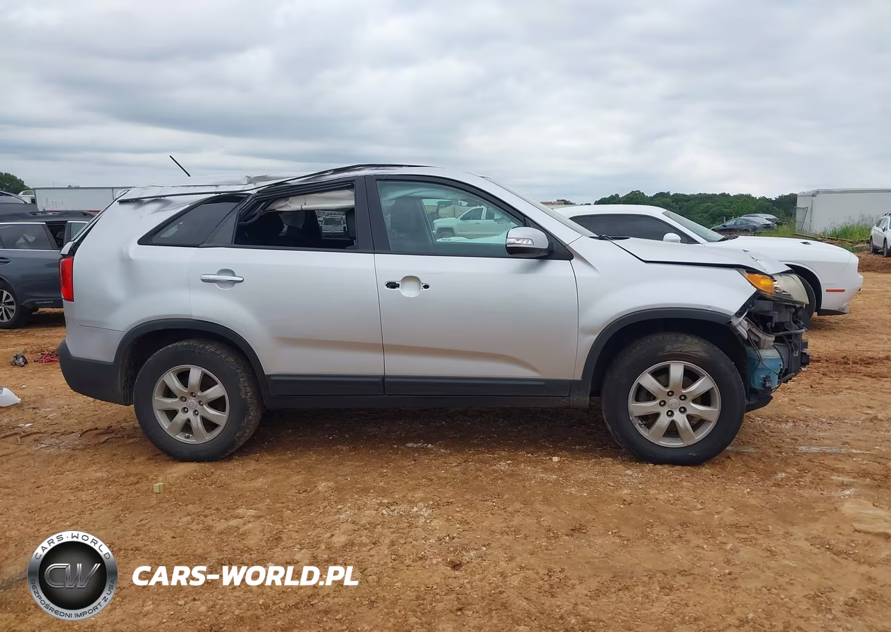2011 Kia Sorento Lx VIN:5XYKT3A10BG145027 - 14