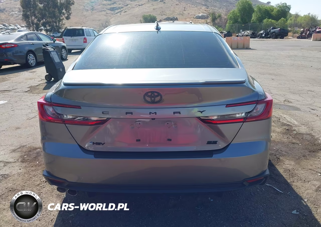 2025 Toyota Camry Se VIN:4T1DAACK8SU543007 - 16