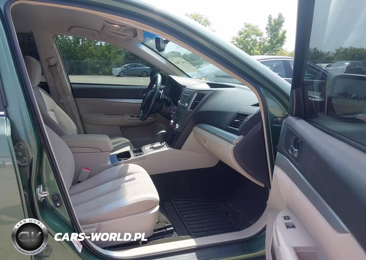 2014 Subaru Outback 2.5I Premium VIN:4S4BRCCC7E3267188 - 5