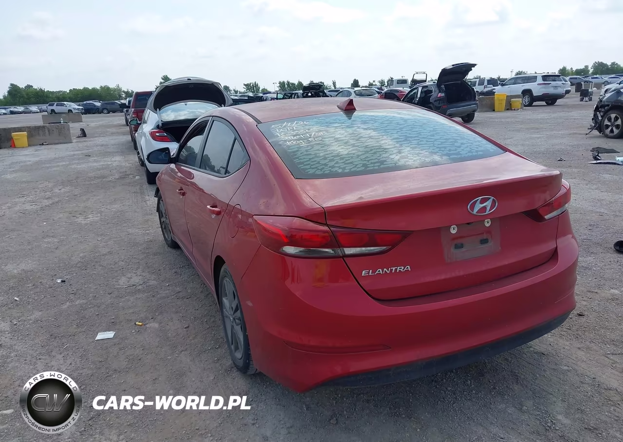2018 Hyundai Elantra Sel VIN:5NPD84LF6JH391824 - 3