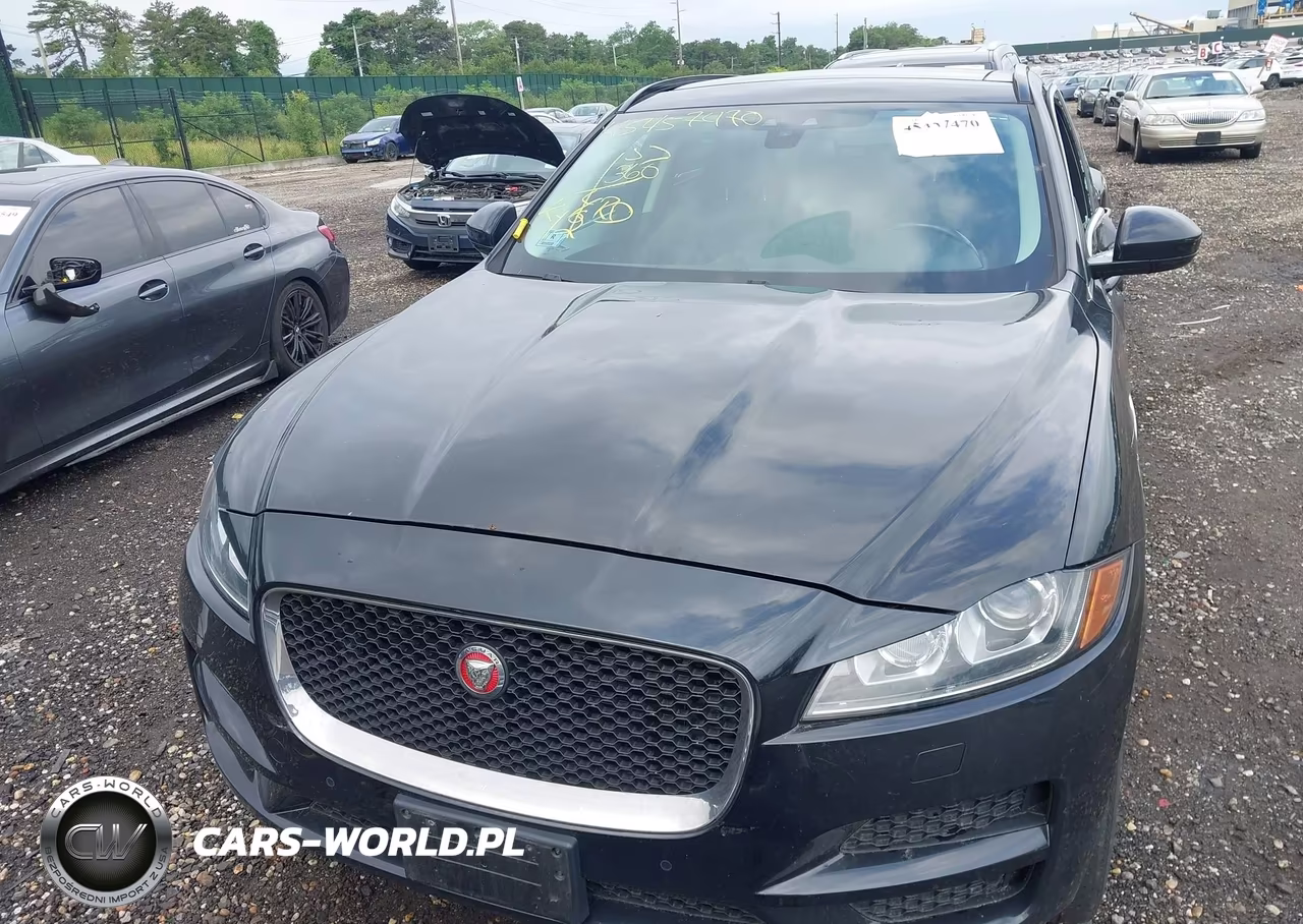 2017 Jaguar F-Pace 35T Prestige VIN:SADCK2BV3HA064653 - 12