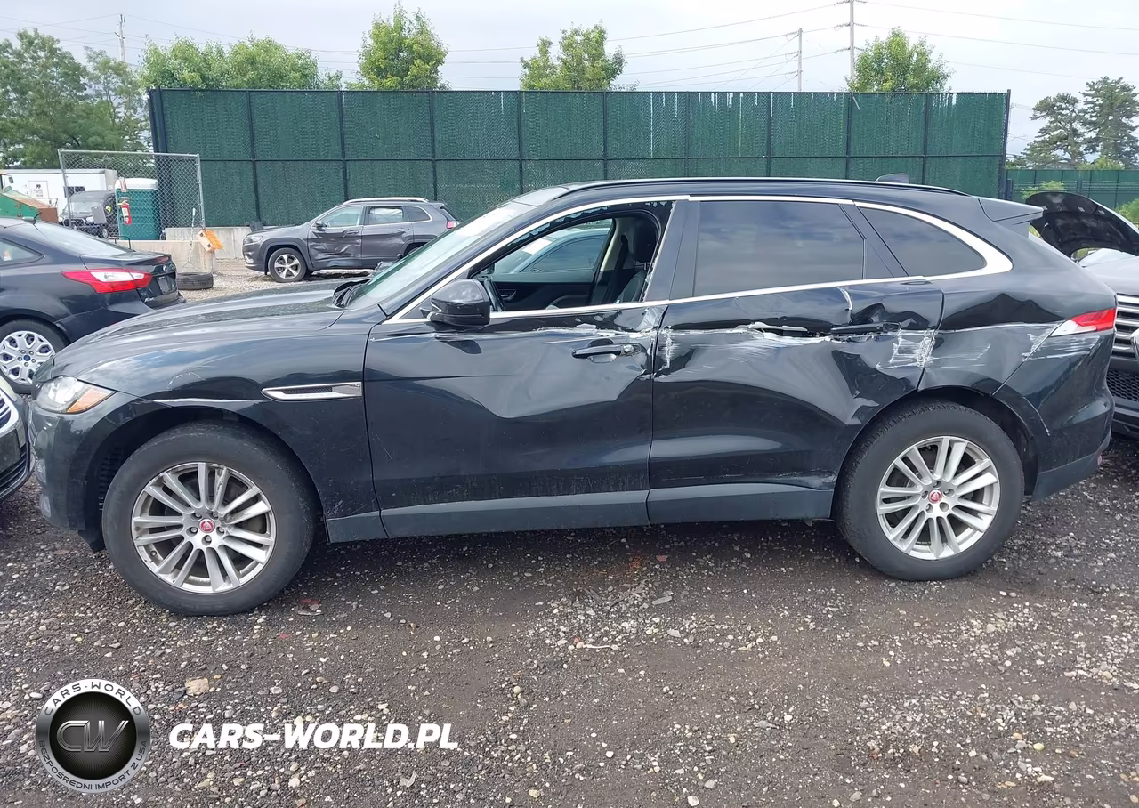 2017 Jaguar F-Pace 35T Prestige VIN:SADCK2BV3HA064653 - 14