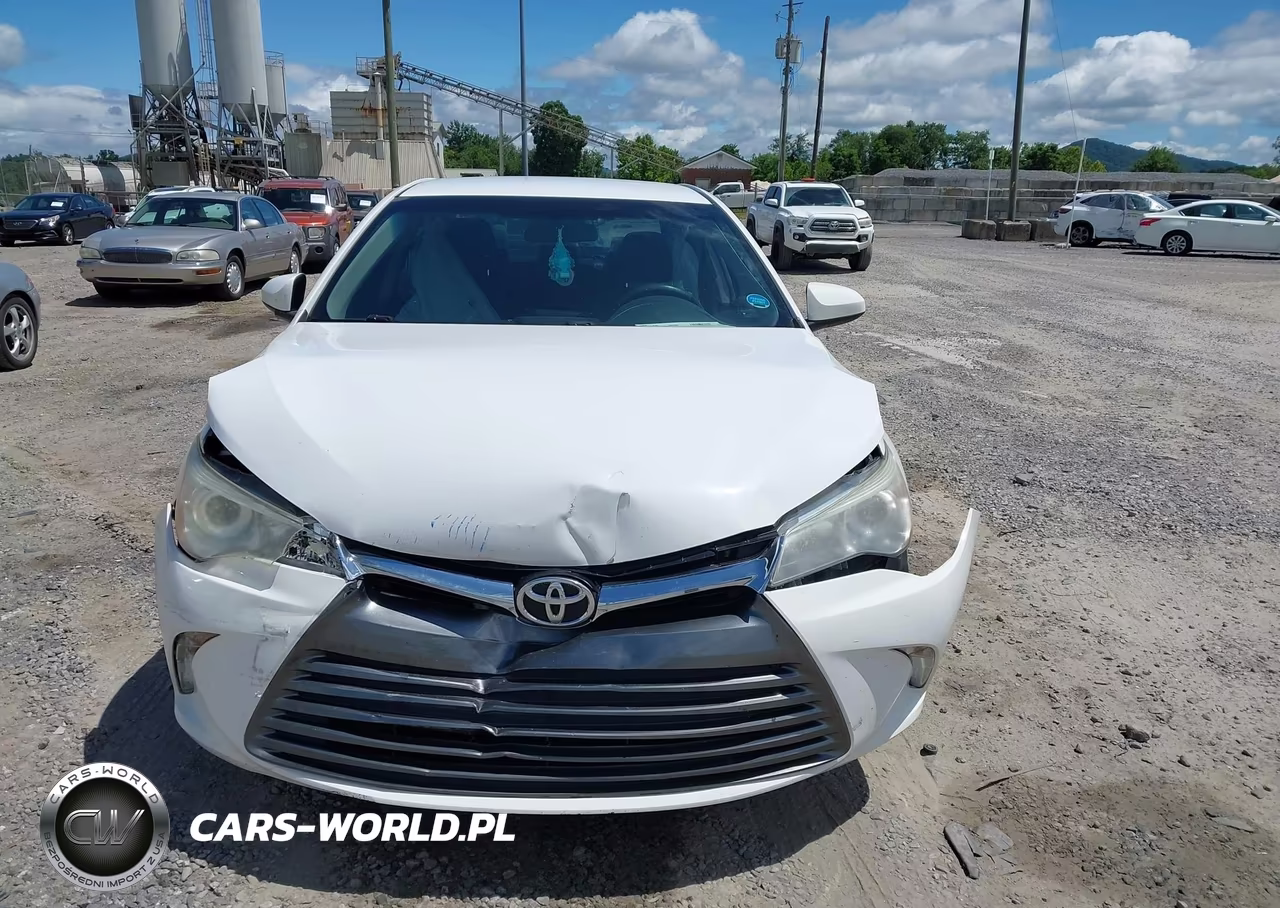 2017 Toyota Camry Le VIN:4T1BF1FK8HU731037 - 12