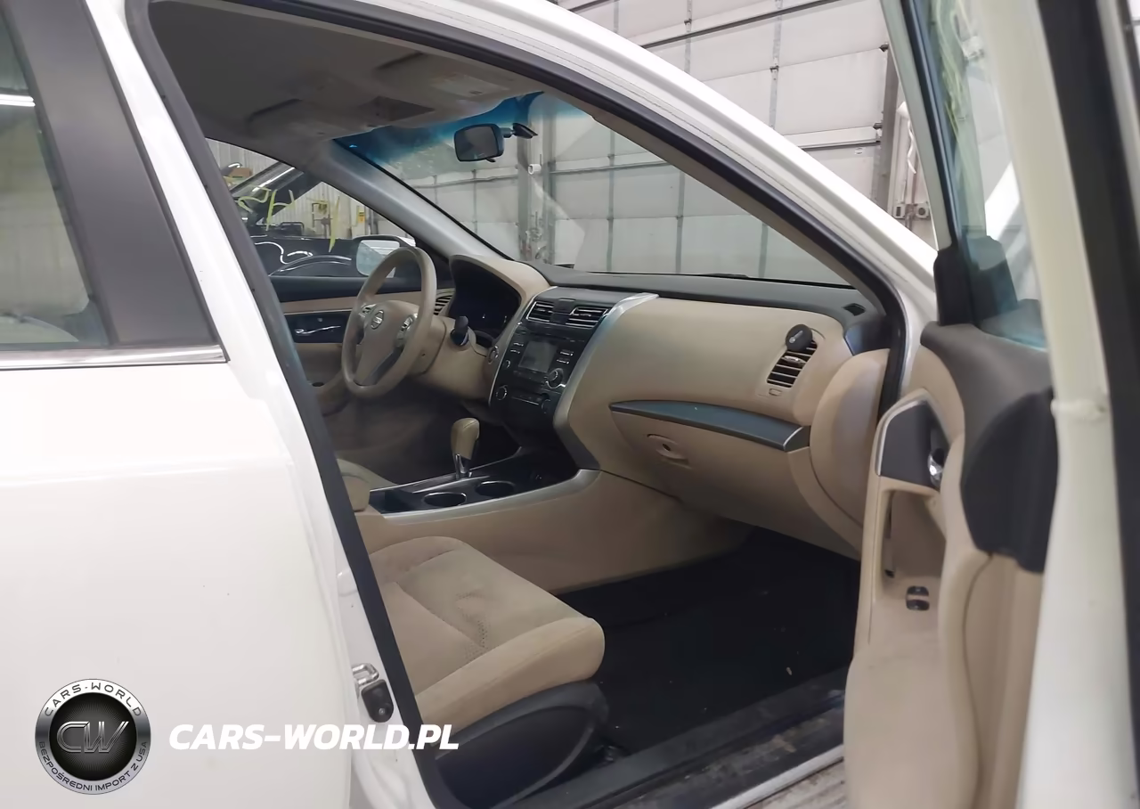2015 Nissan Altima 2.5 S VIN:1N4AL3APXFN355879 - 5