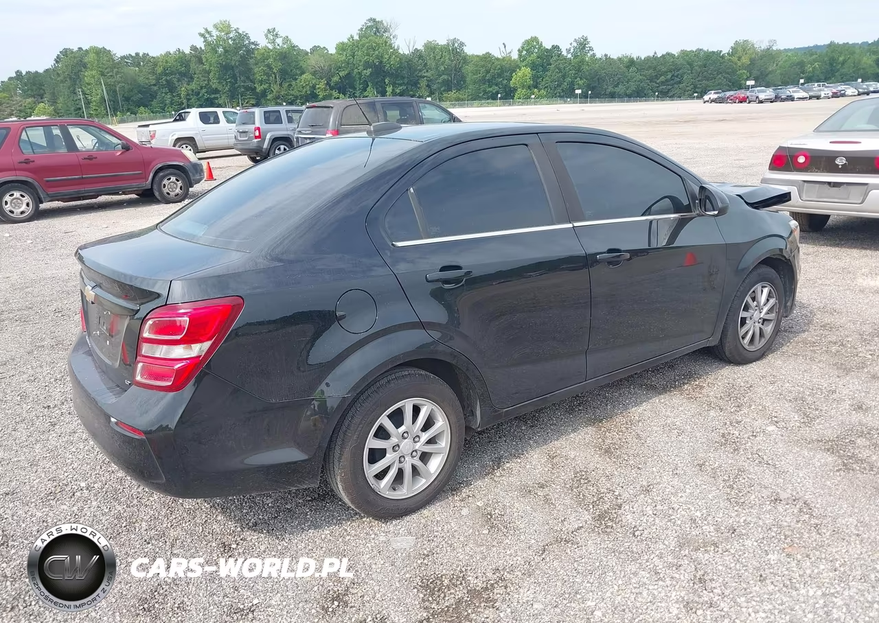 2020 Chevrolet Sonic Fwd Lt VIN:1G1JD5SB3L4100720 - 4