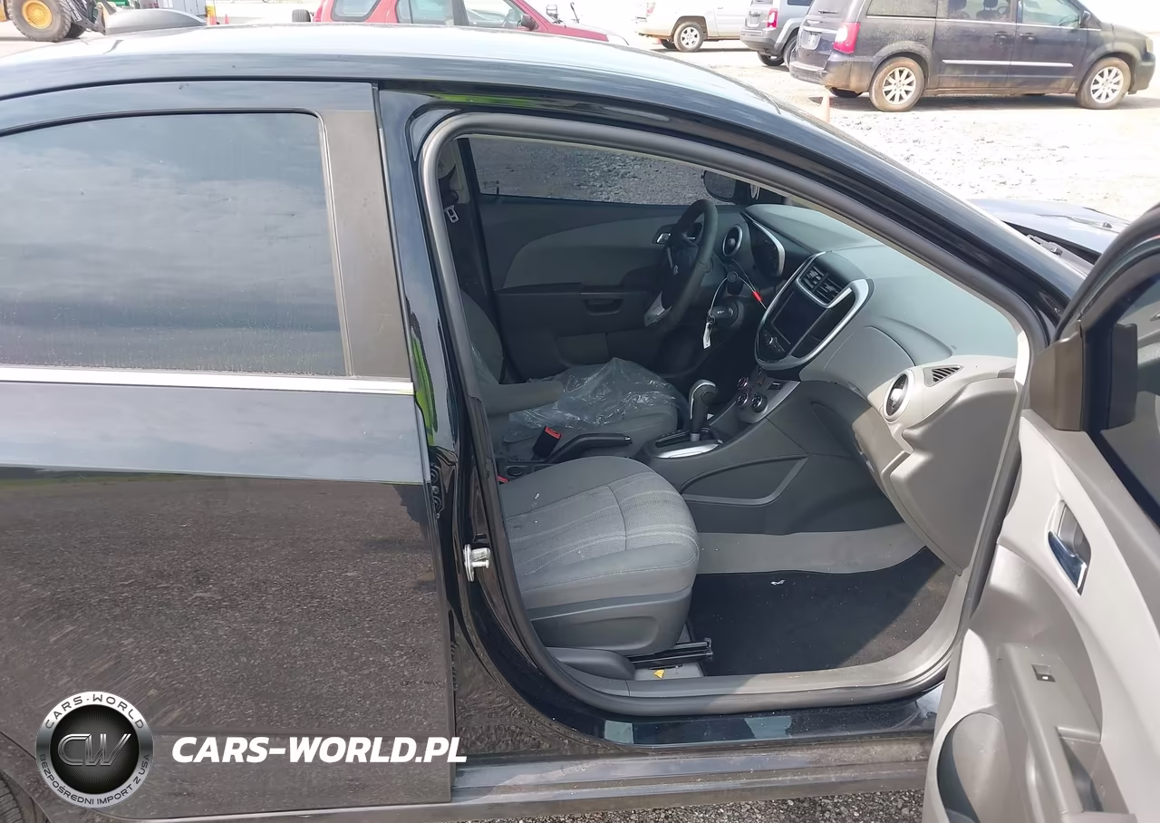 2020 Chevrolet Sonic Fwd Lt VIN:1G1JD5SB3L4100720 - 5