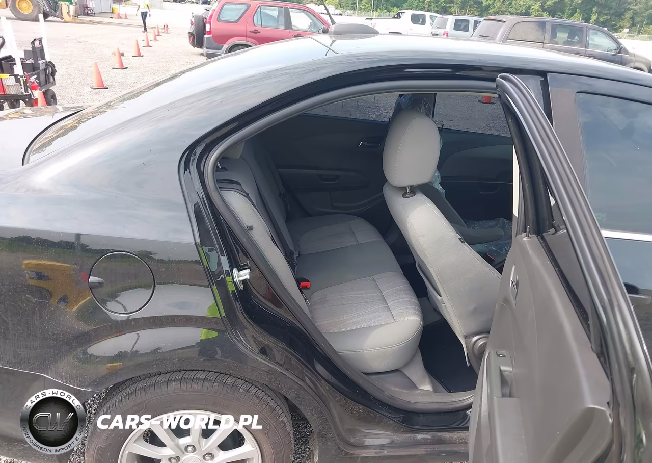 2020 Chevrolet Sonic Fwd Lt VIN:1G1JD5SB3L4100720 - 8