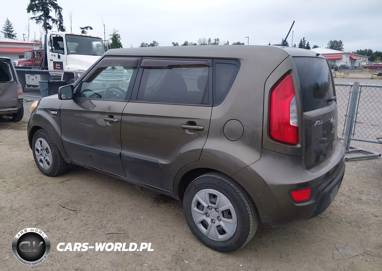 2013 Kia Soul VIN:KNDJT2A50D7554153 - 3