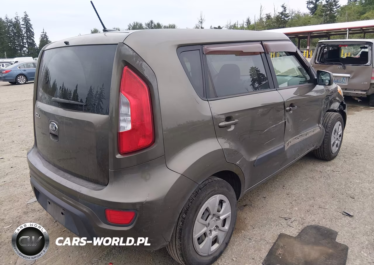 2013 Kia Soul VIN:KNDJT2A50D7554153 - 4