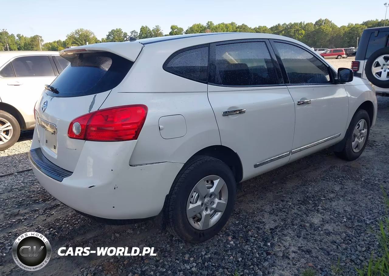 2011 Nissan Rogue S VIN:JN8AS5MT1BW158576 - 4