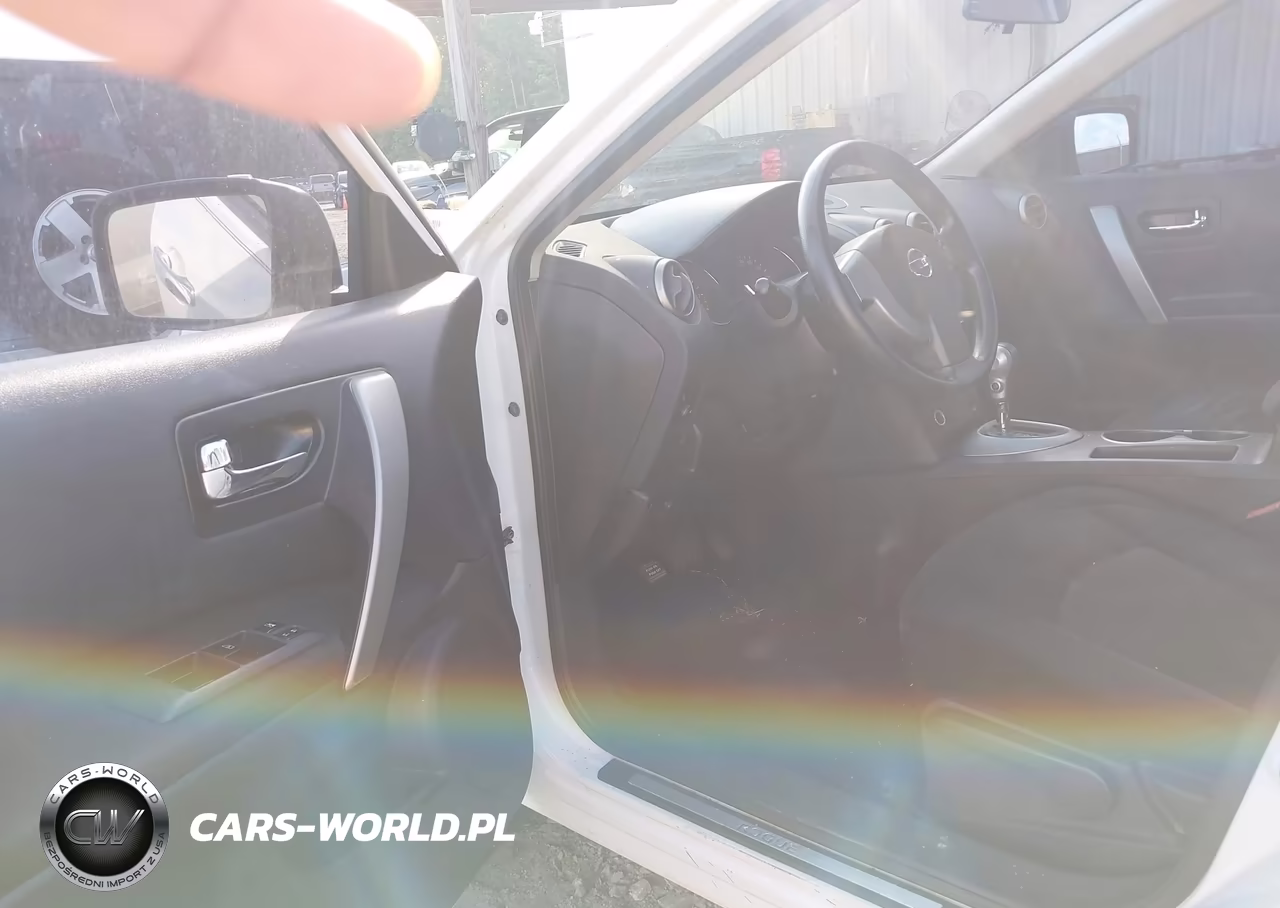 2011 Nissan Rogue S VIN:JN8AS5MT1BW158576 - 5