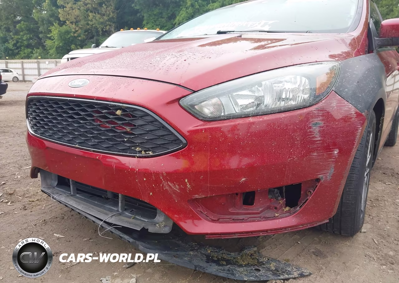 2015 Ford Focus Se VIN:1FADP3F21FL274313 - 6