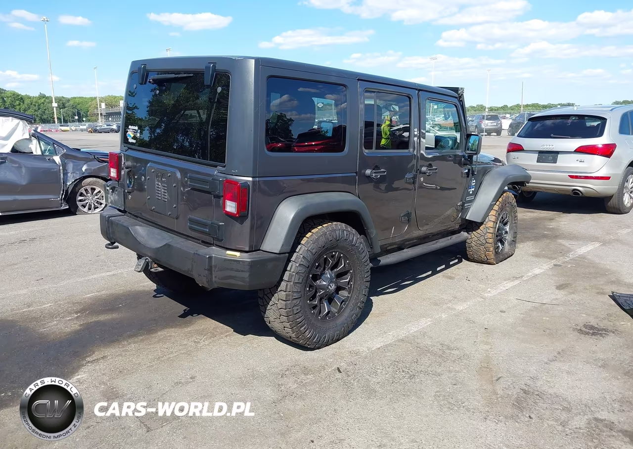 2016 Jeep Wrangler Unlimited Sport VIN:1C4BJWDG8GL343518 - 4