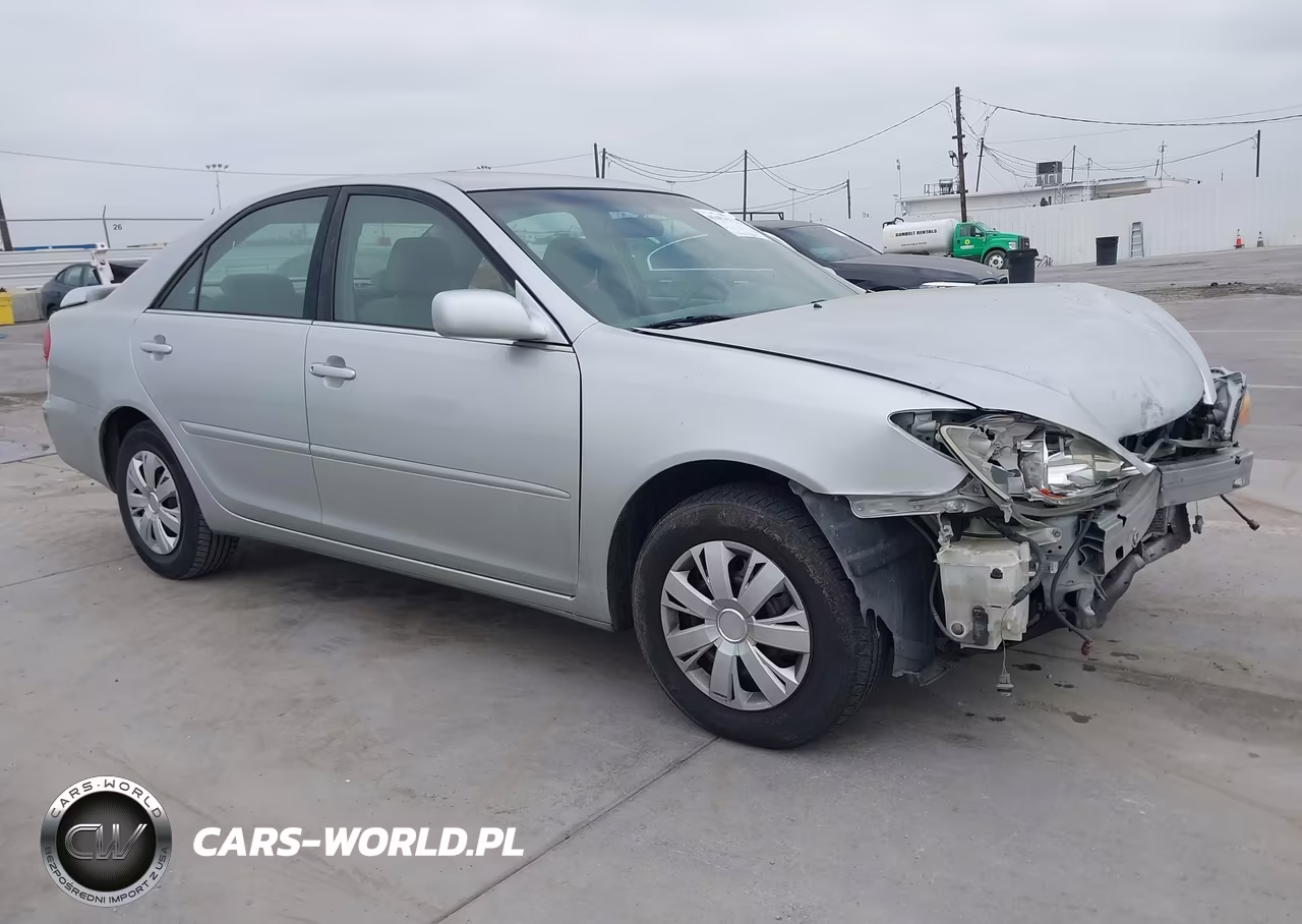 2004 Toyota Camry Le