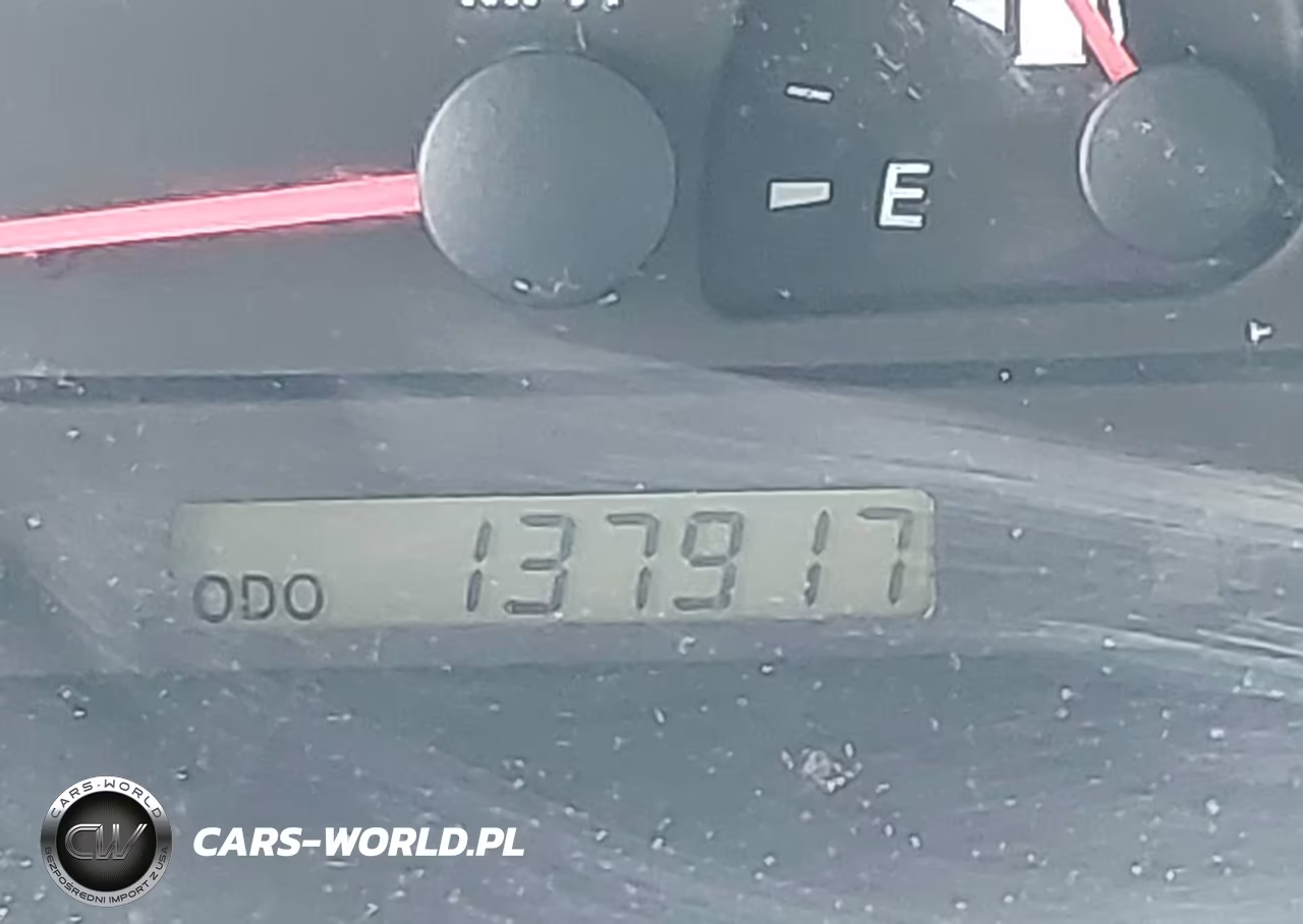 2004 Toyota Camry Le VIN:JTDBE32K640265523 - 18