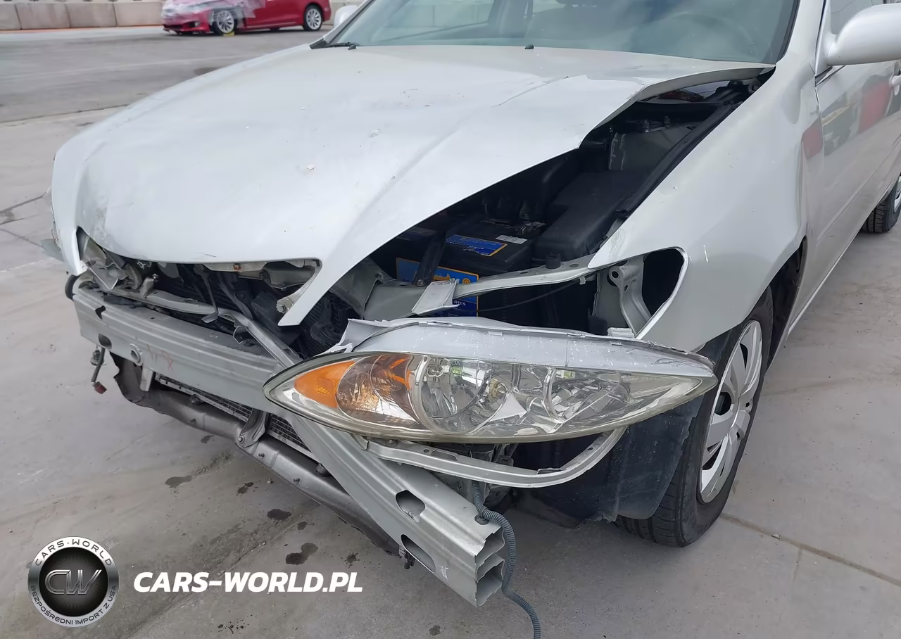 2004 Toyota Camry Le VIN:JTDBE32K640265523 - 6
