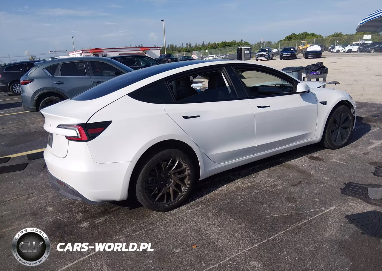2024 Tesla Model 3 Long Range Dual Motor All-Wheel Drive-Rear-Wheel Drive VIN:5YJ3E1EA3RF727542 - 4