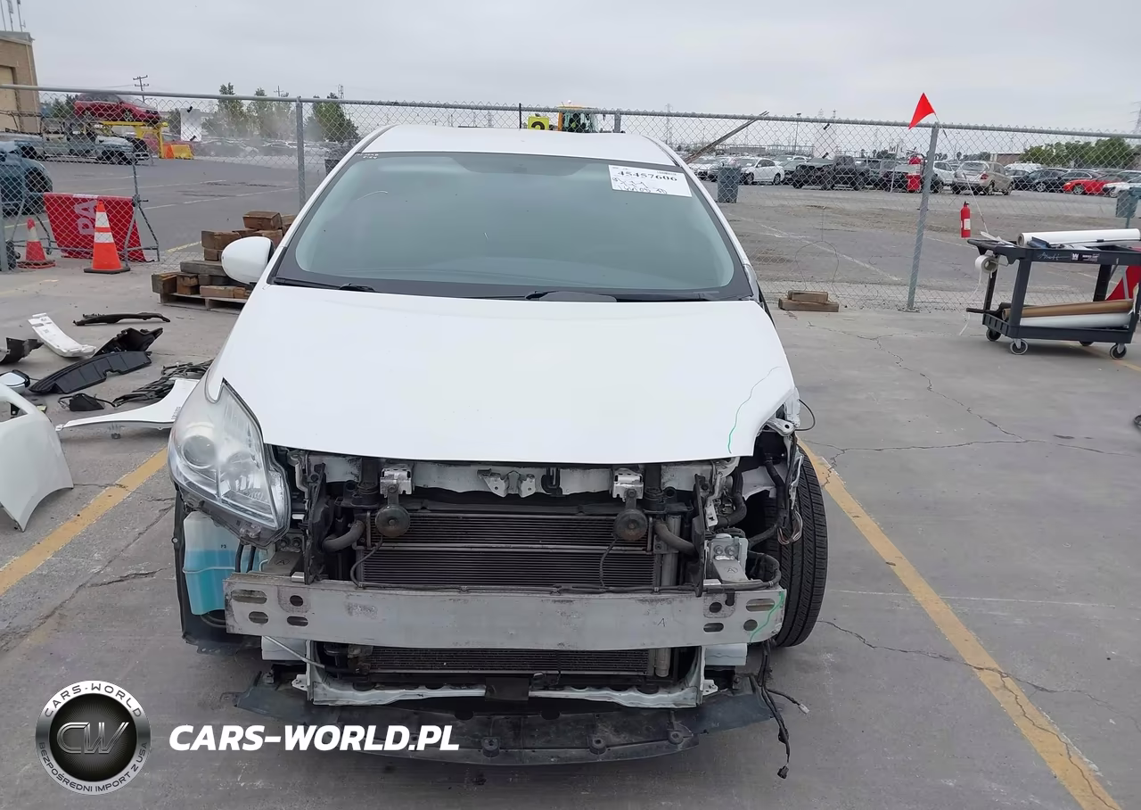2011 Toyota Prius Three VIN:JTDKN3DU3B0323731 - 6