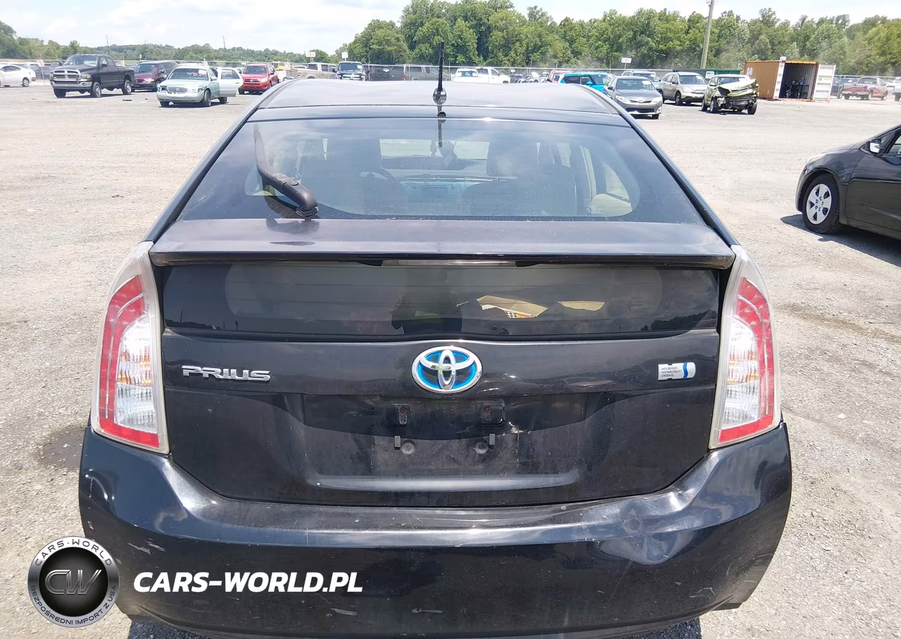 2014 Toyota Prius Two VIN:JTDKN3DU2E1797250 - 16