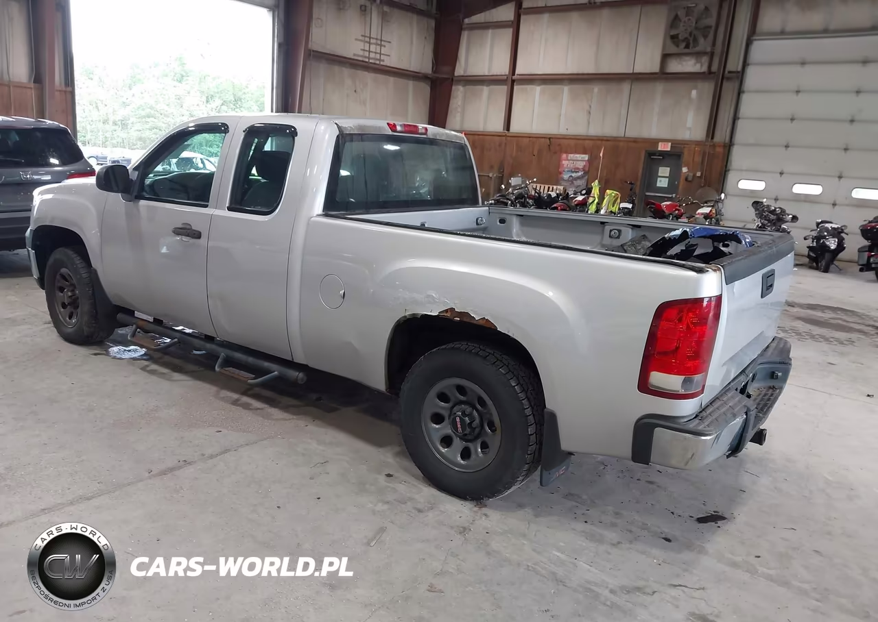 2010 GMC Sierra 1500 Work Truck VIN:1GTSKTEAXAZ208941 - 3