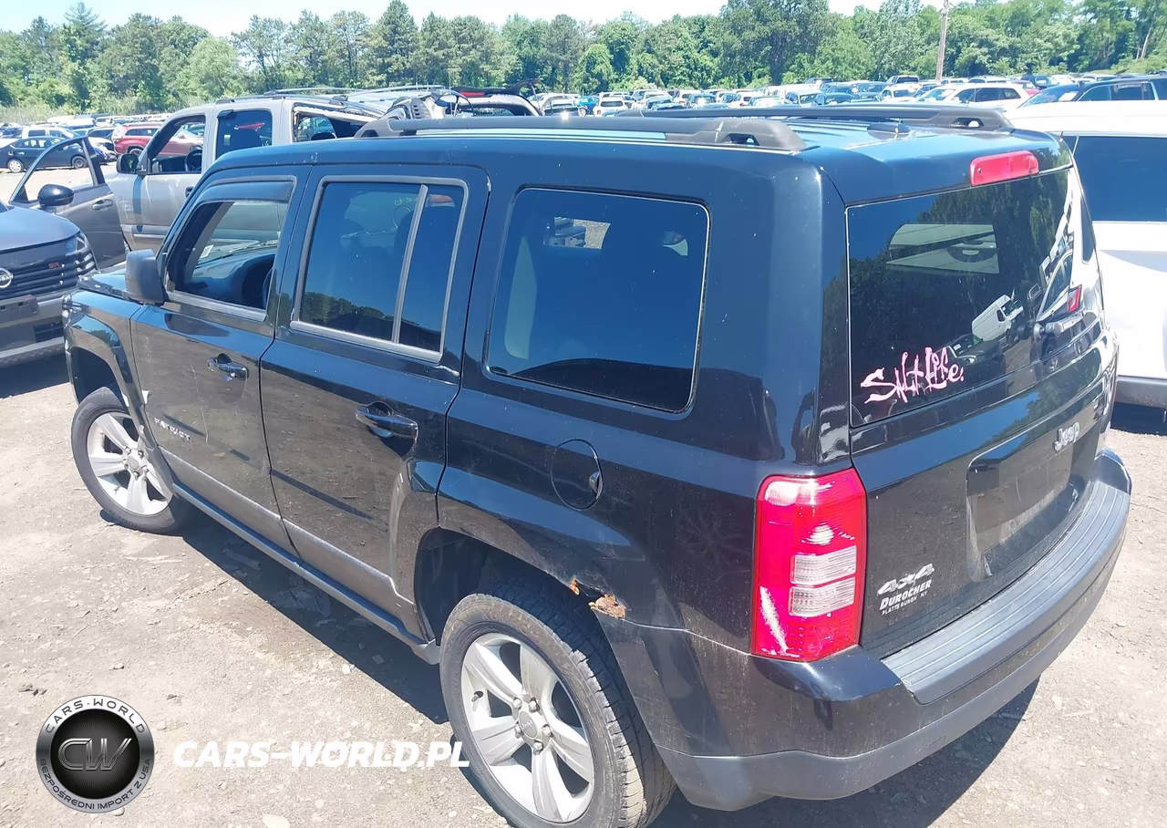 2014 Jeep Patriot Latitude VIN:1C4NJRFB9ED892314 - 3