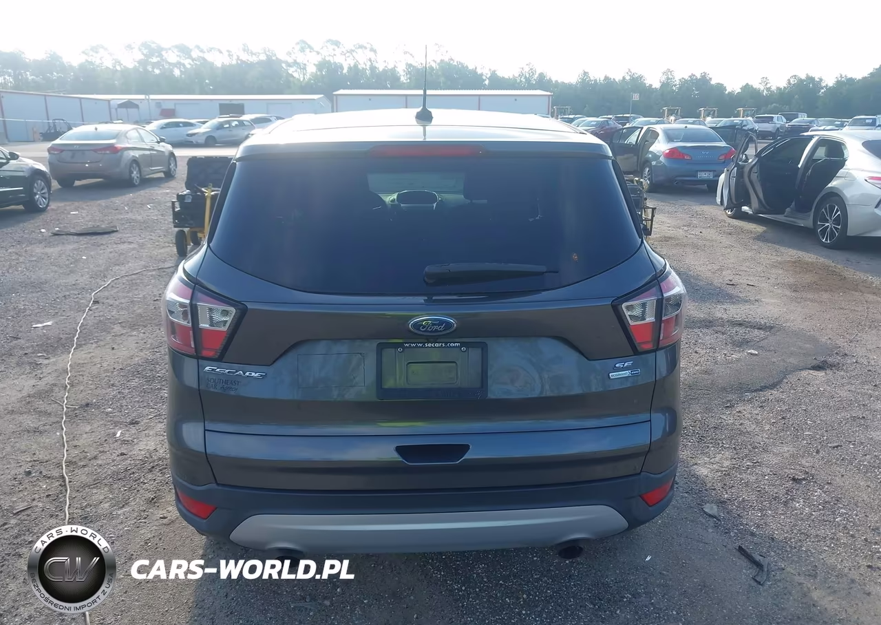 2017 Ford Escape Se VIN:1FMCU9G99HUC52923 - 16