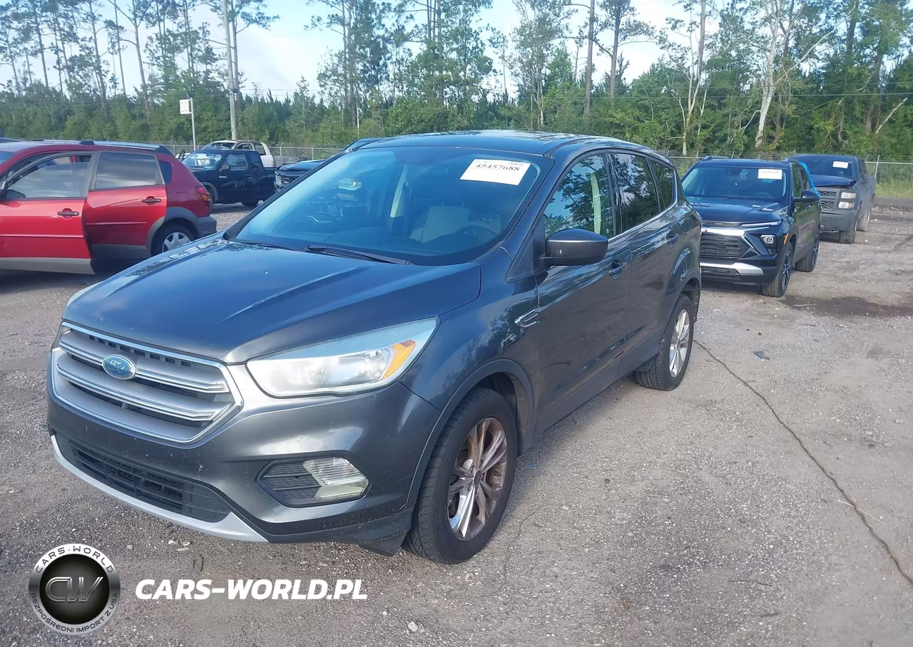 2017 Ford Escape Se VIN:1FMCU9G99HUC52923 - 2