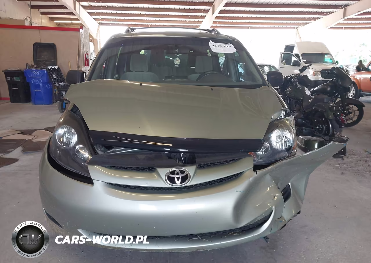 2010 Toyota Sienna Le VIN:5TDKK4CC7AS314811 - 12